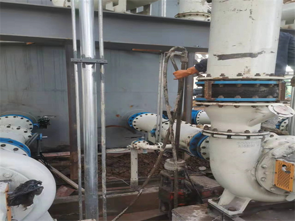 五湖渔场设备基础沉降下沉注浆加固增加荷载